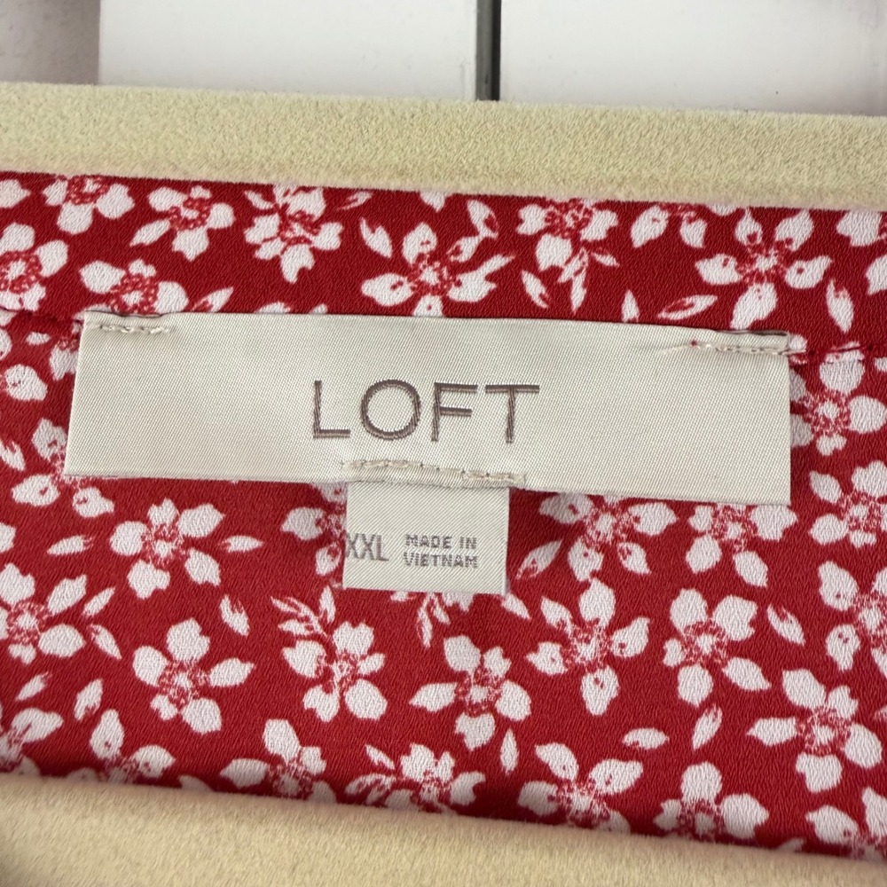 LOFT Sleeveless Blouse Women XXL Red Floral Henley Shell Pocket Top - Picture 5 of 16